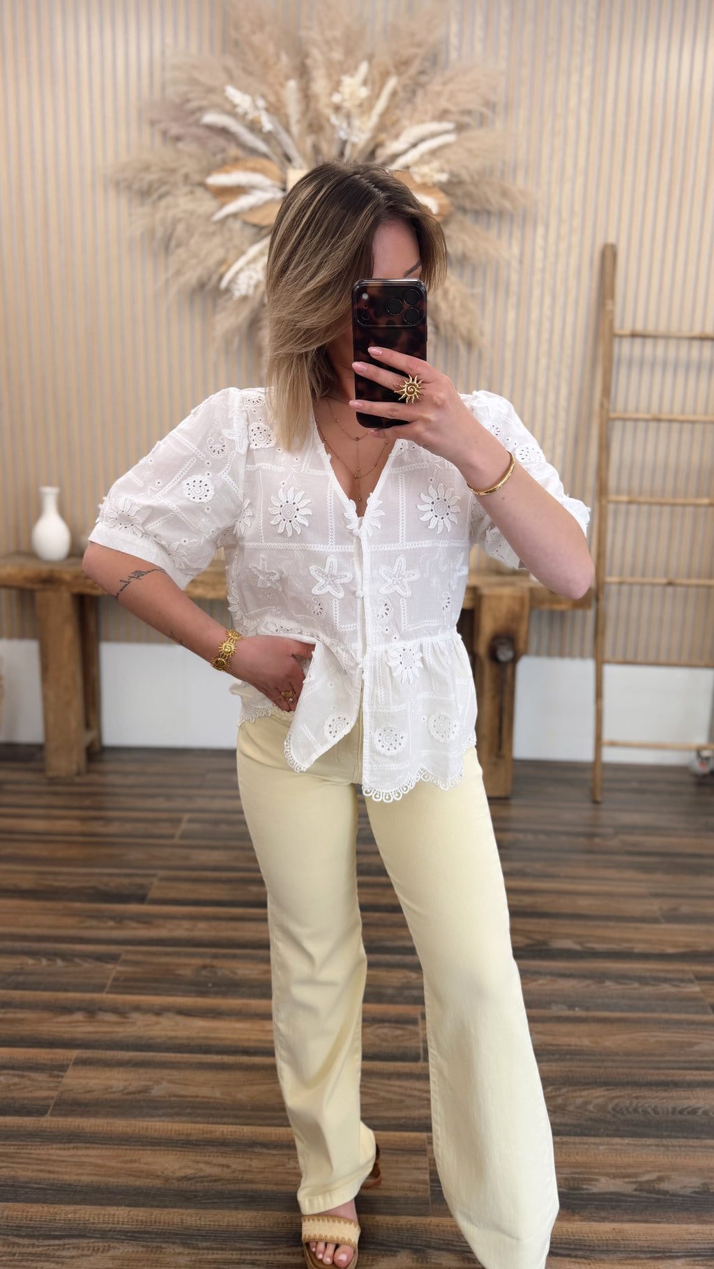 BLOUSE BLANCHE BRODÉE