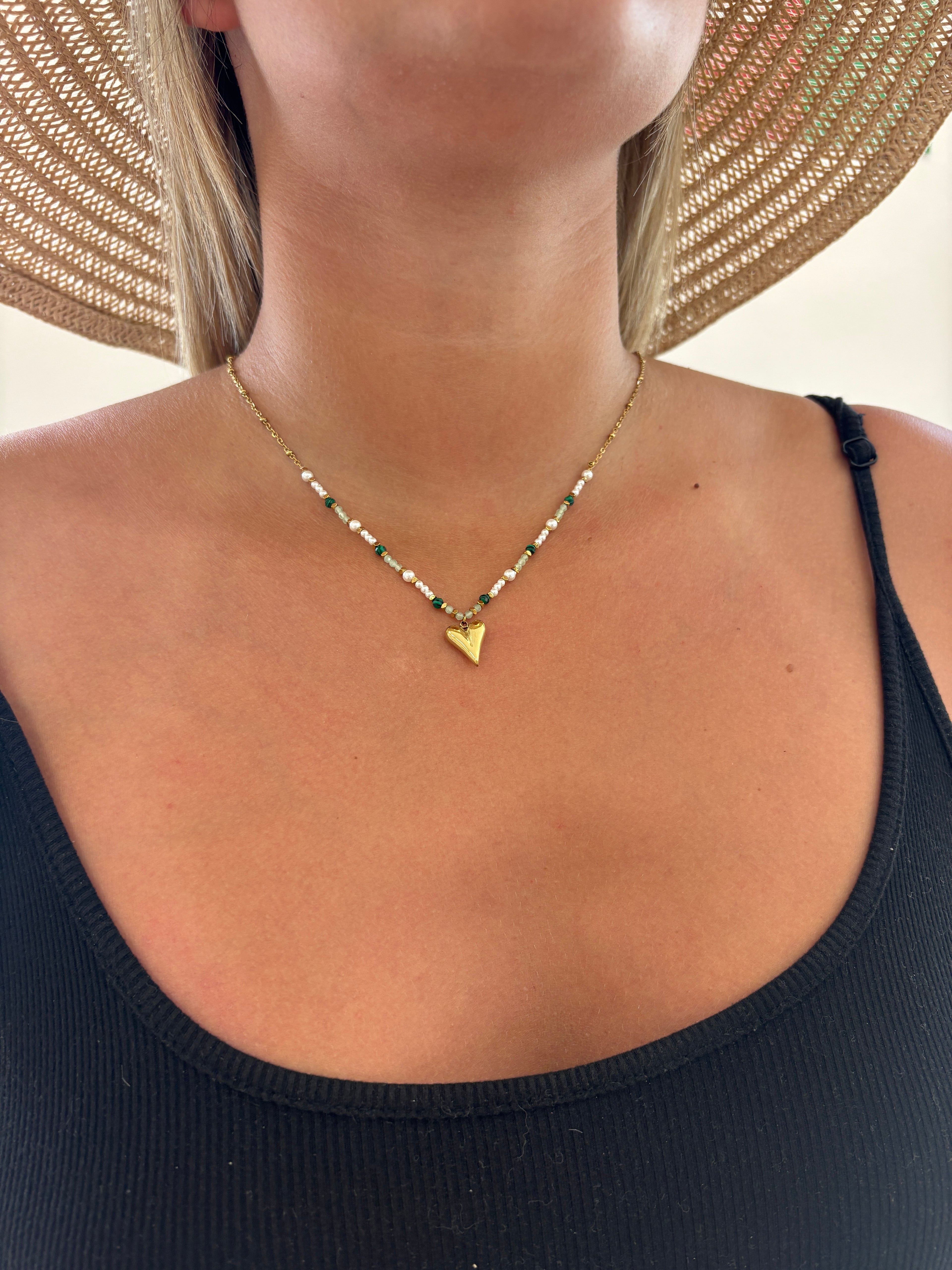 COLLIER MADELEINE