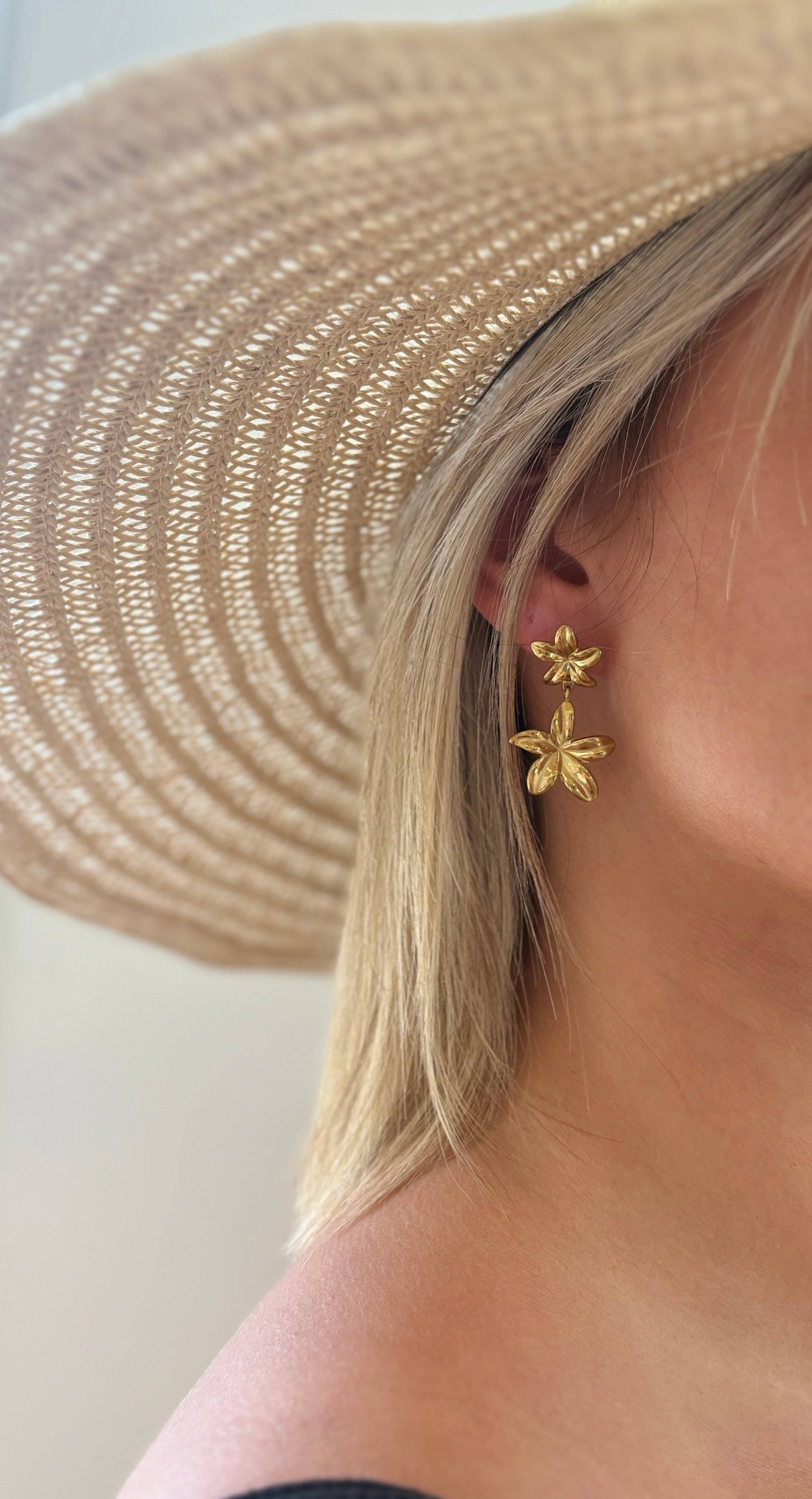 BOUCLE D’OREILLE VIOLETTE
