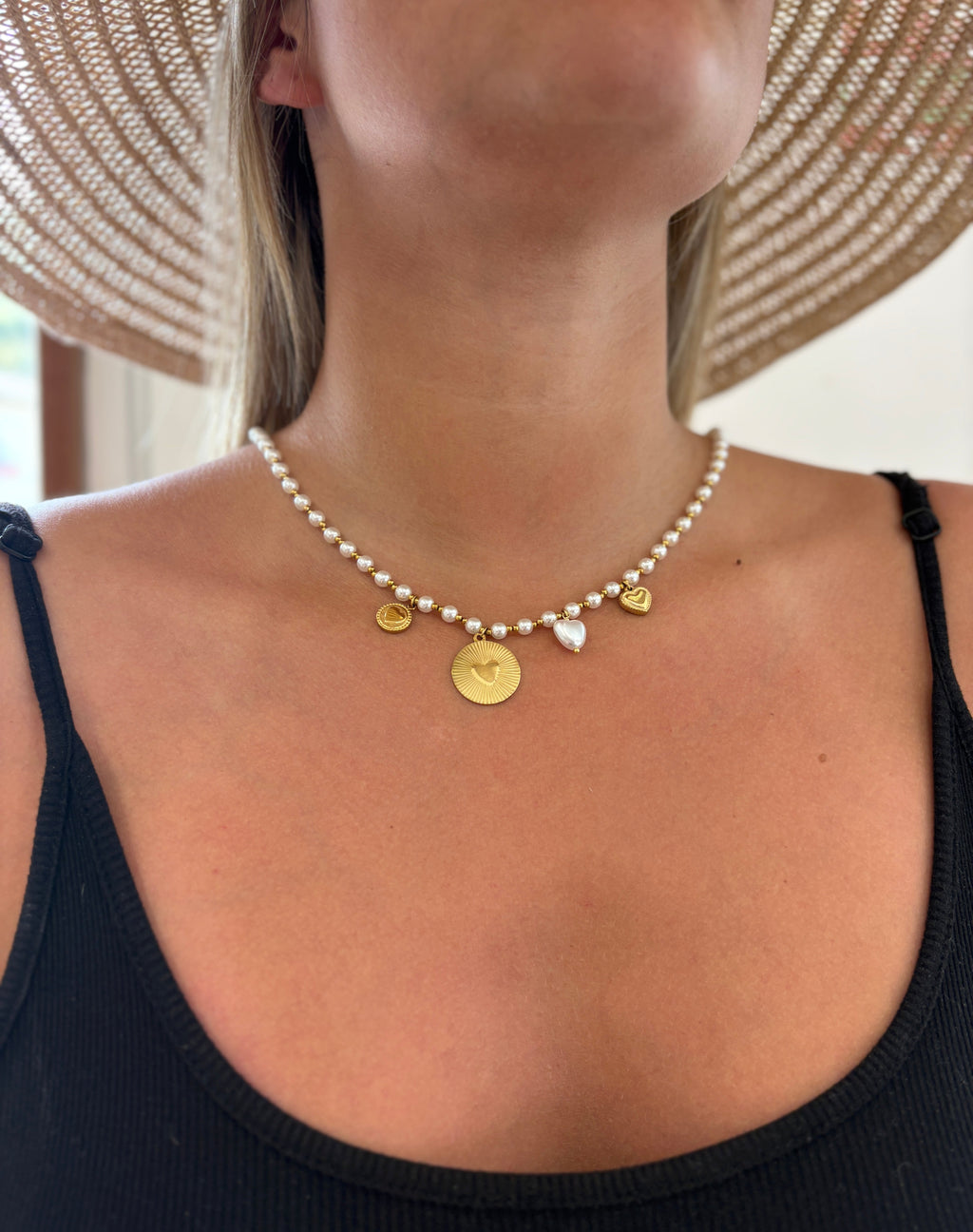 COLLIER CONSTANCE