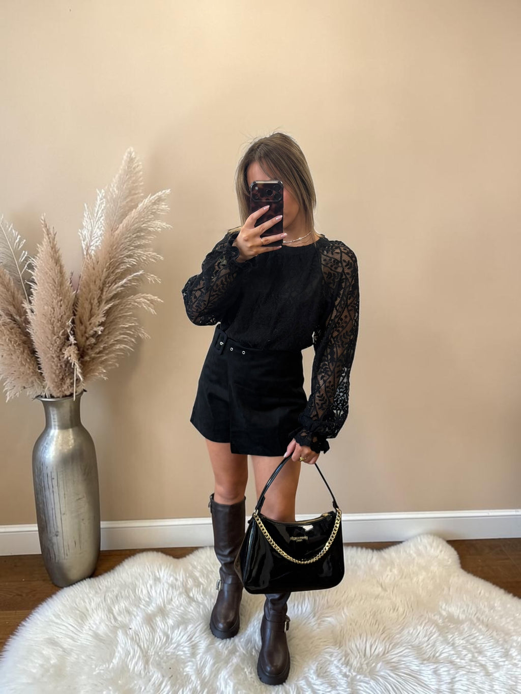 BLOUSE NOIR DENTELLE BABA