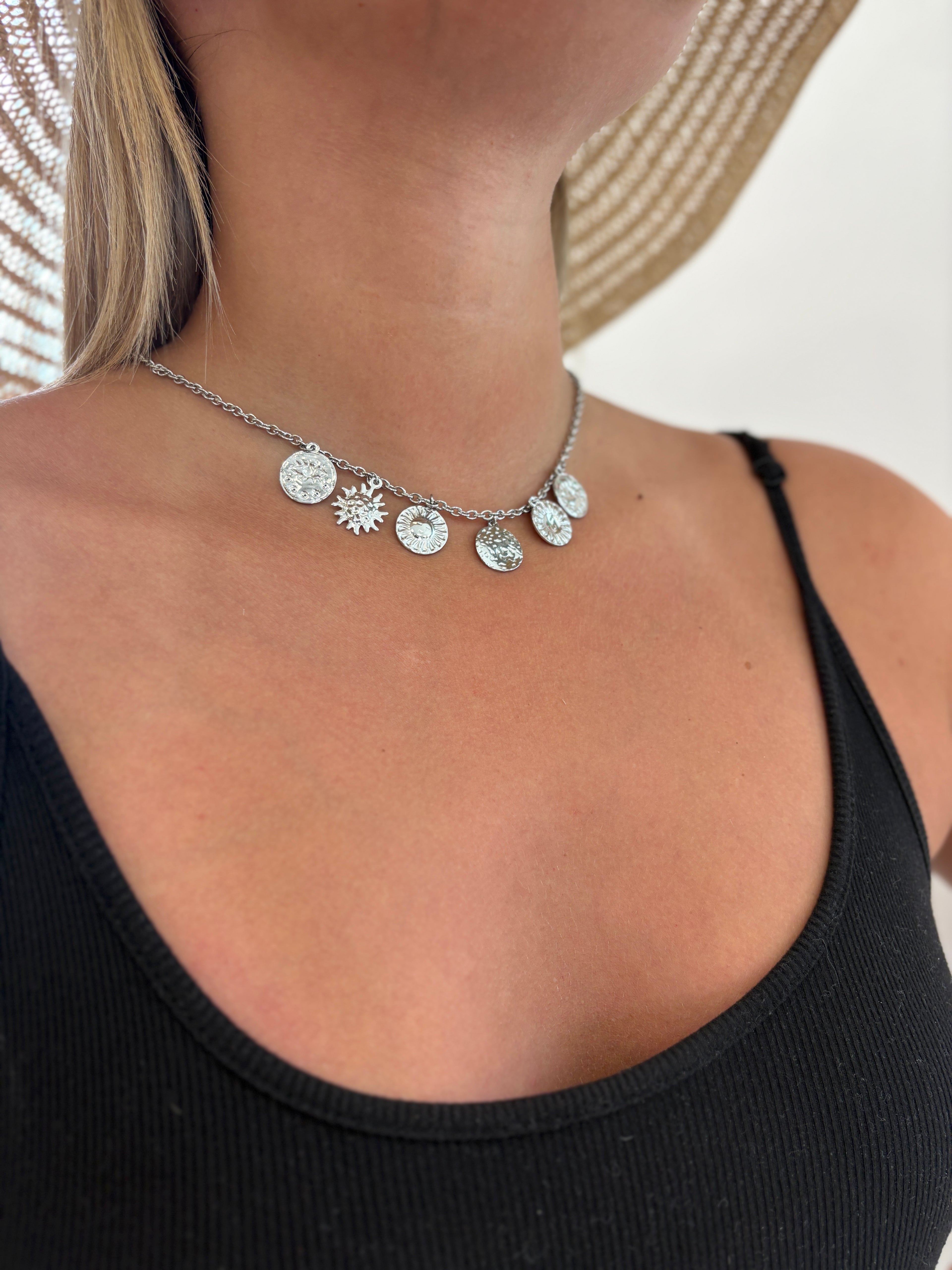COLLIER INÈS
