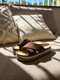 CLAQUETTES MARRON