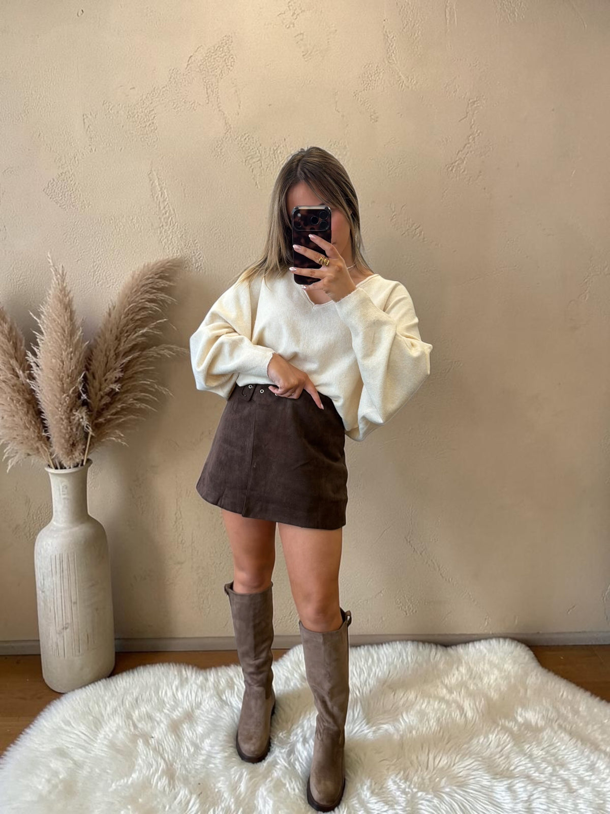 PULL BEIGE POEZIA