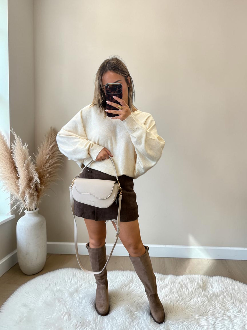 PULL BEIGE POEZIA