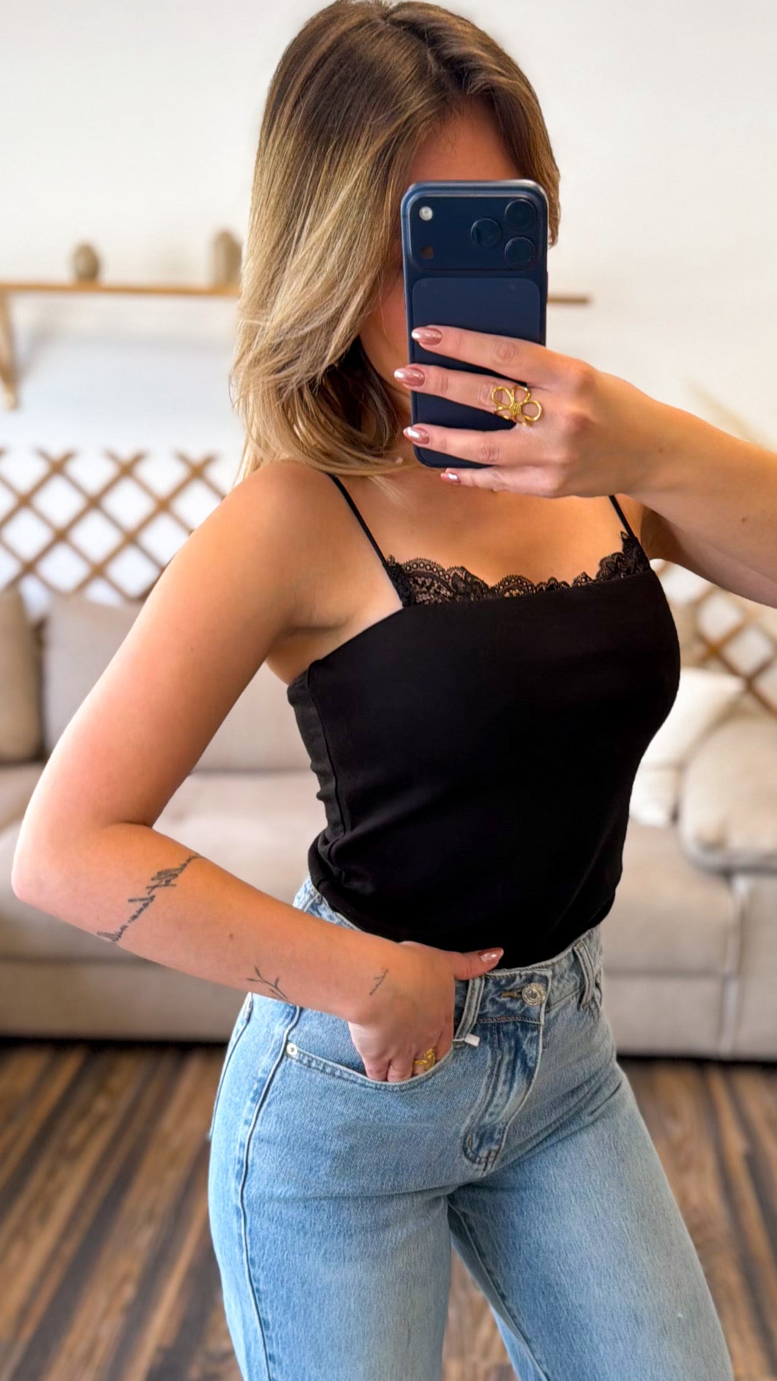 BODY NOIR A DENTELLE
