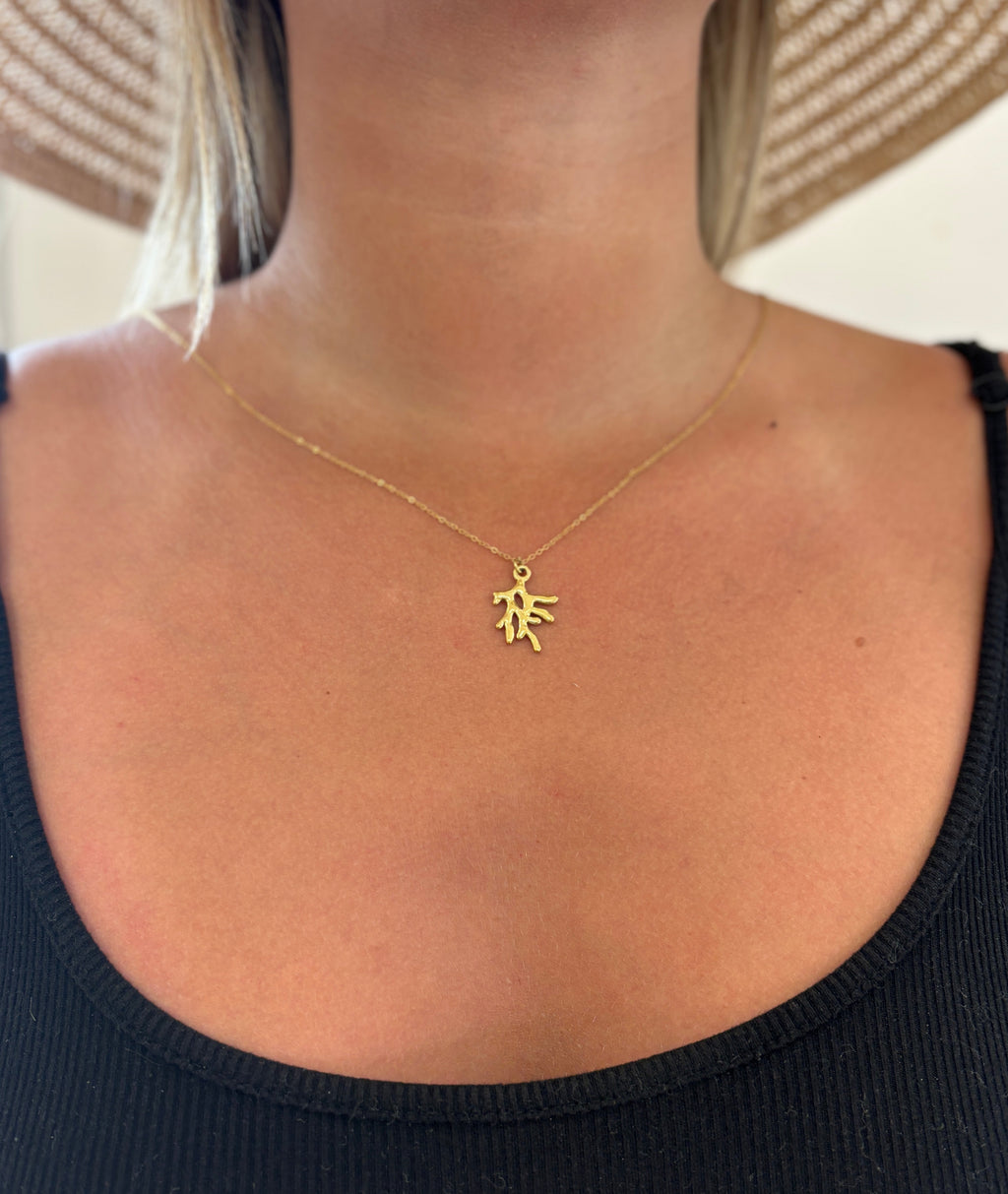 COLLIER ALMA