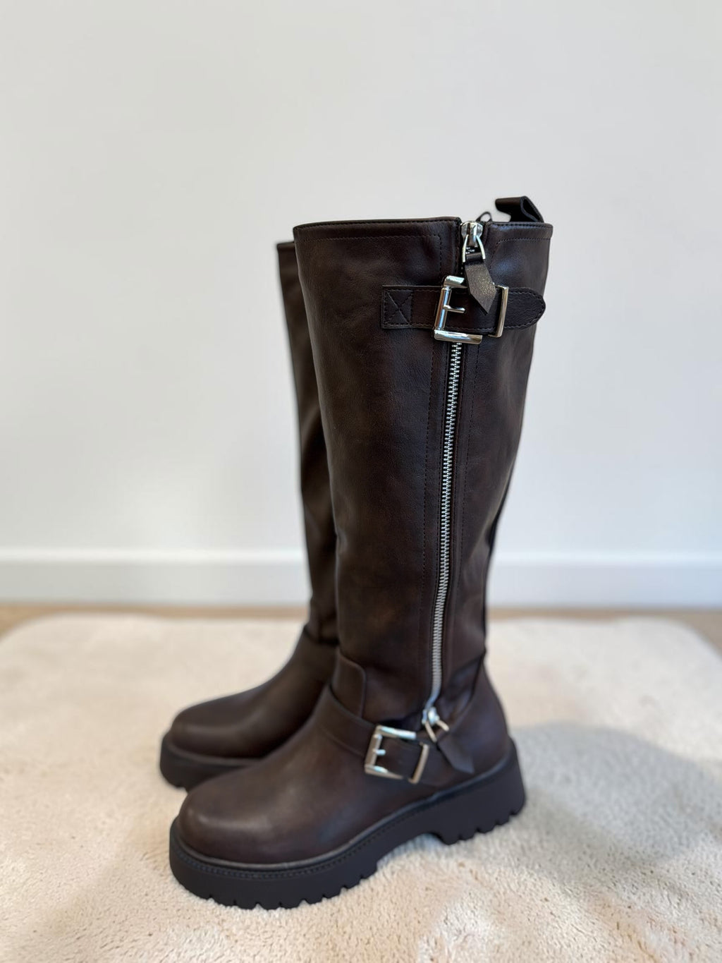 BOTTE MARRON