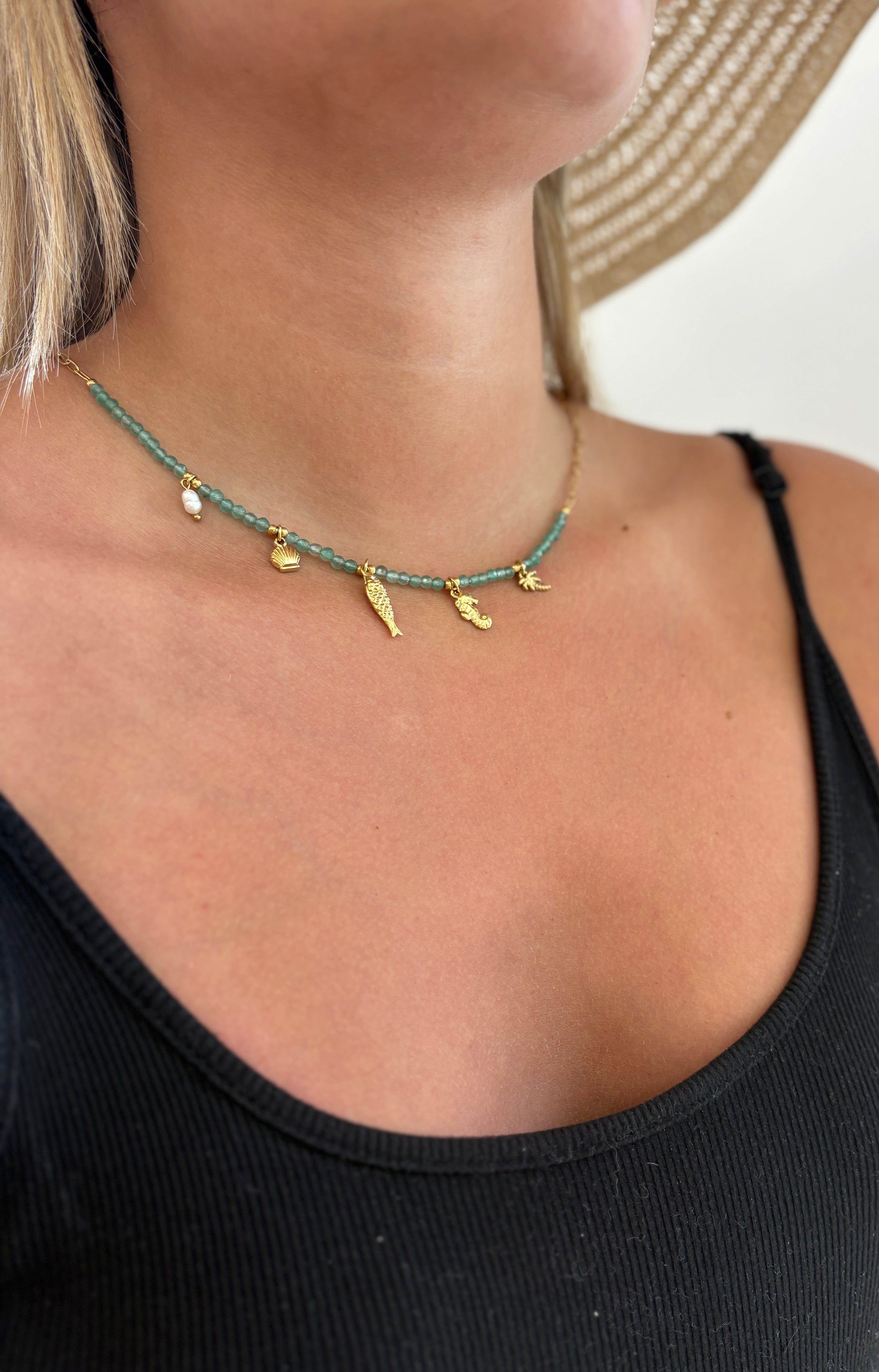 COLLIER LUCIE