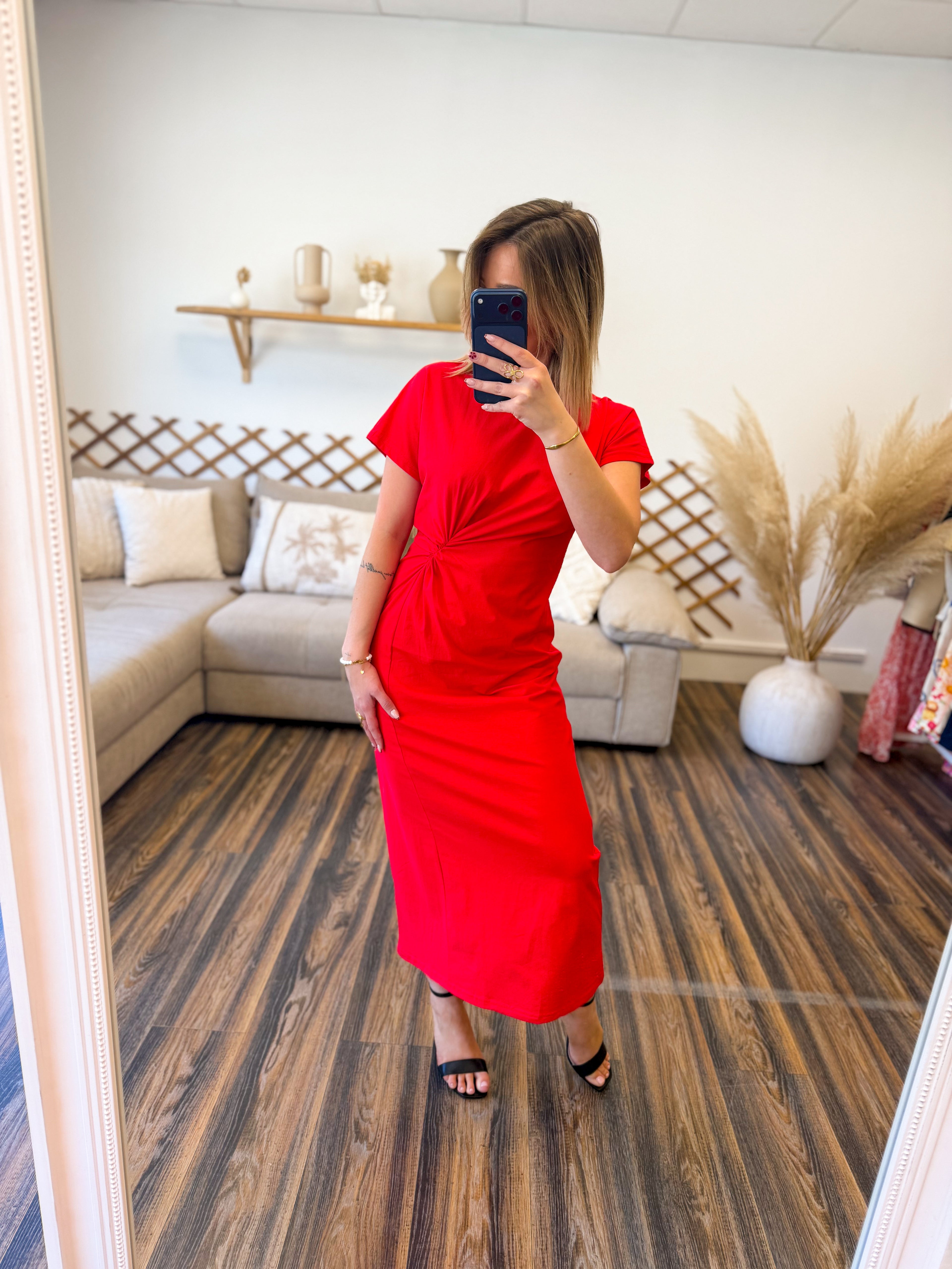 ROBE ROUGE