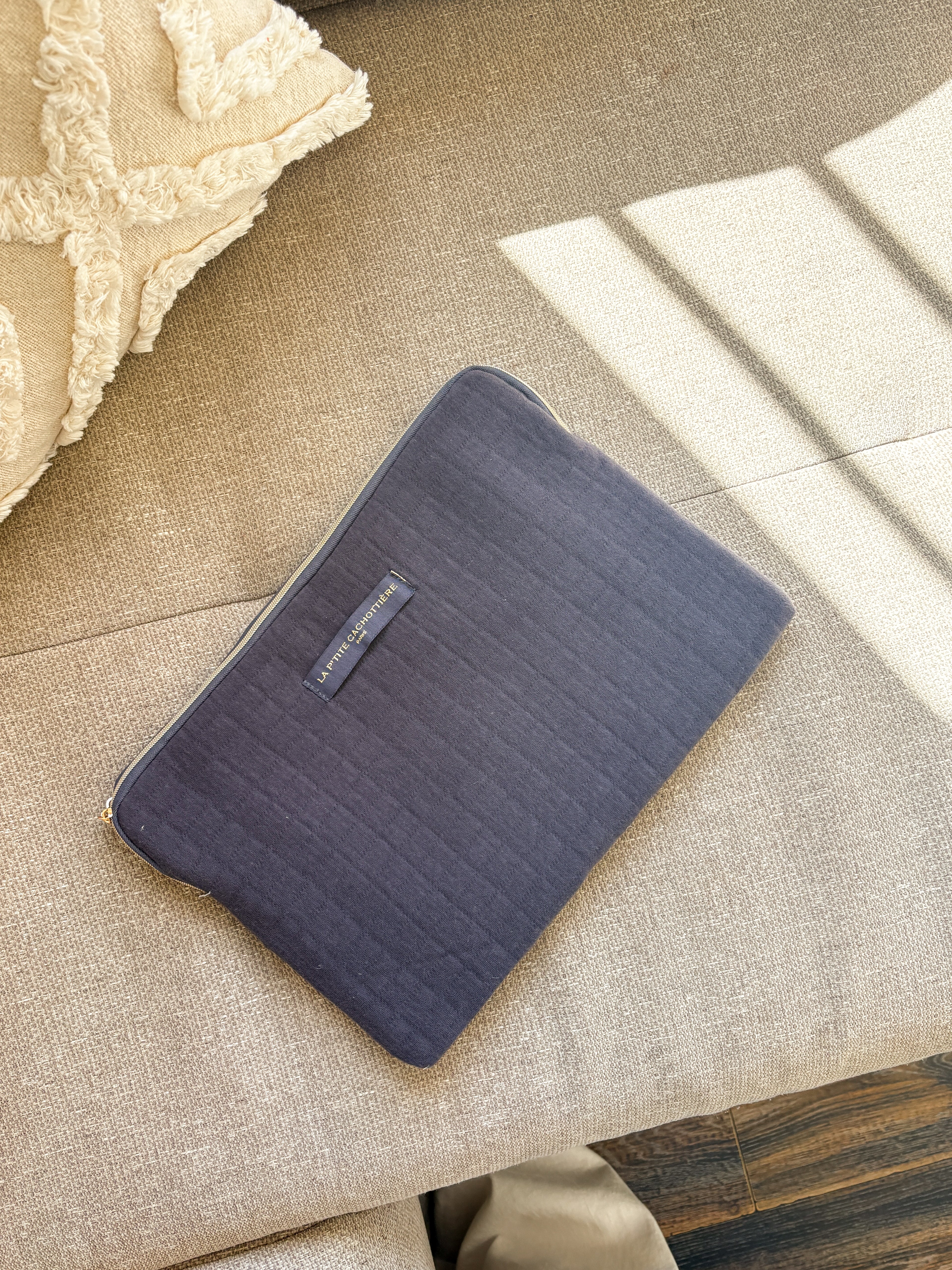 POCHETTE ORDINATEUR 13 POUCES PETITE CACHOTIÈRE BLEU NUIT