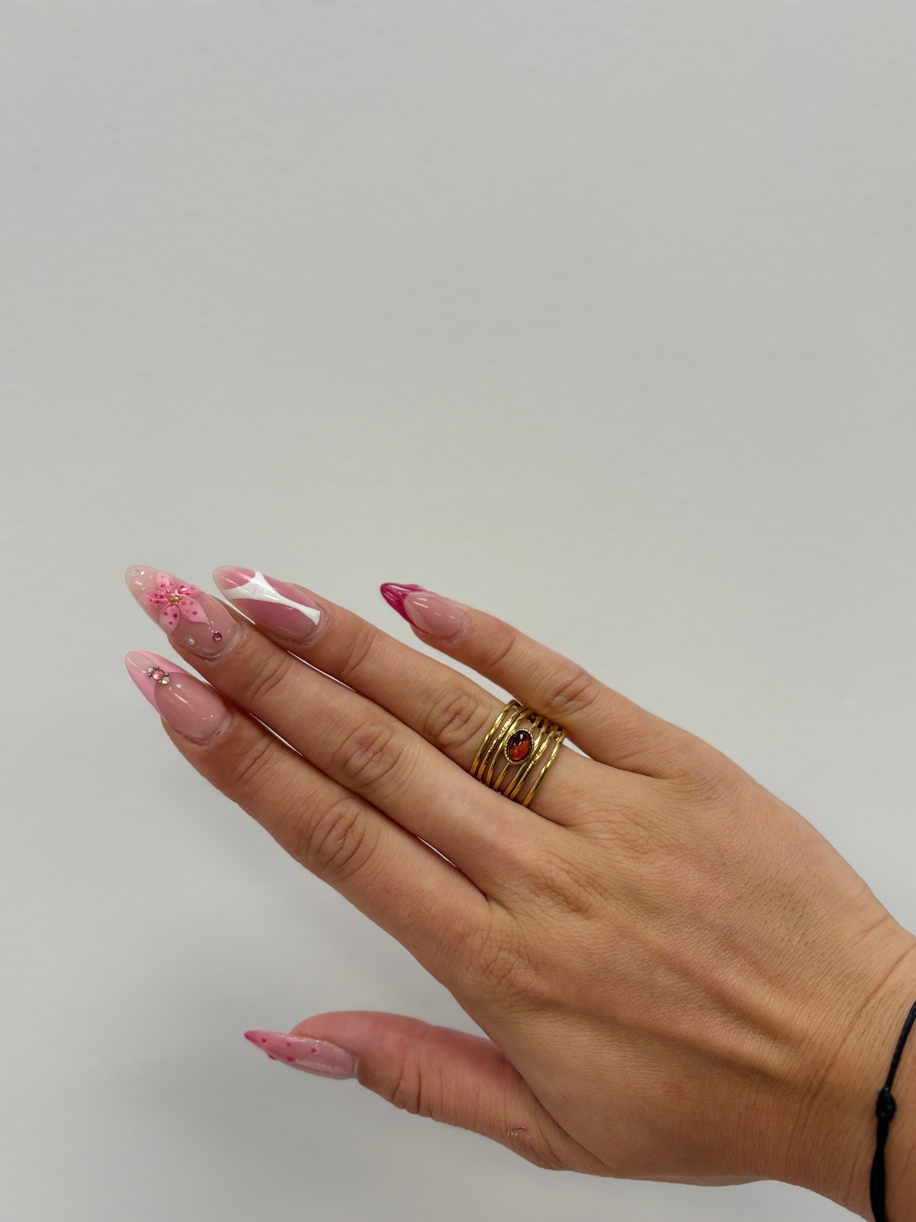 BAGUE ELENA