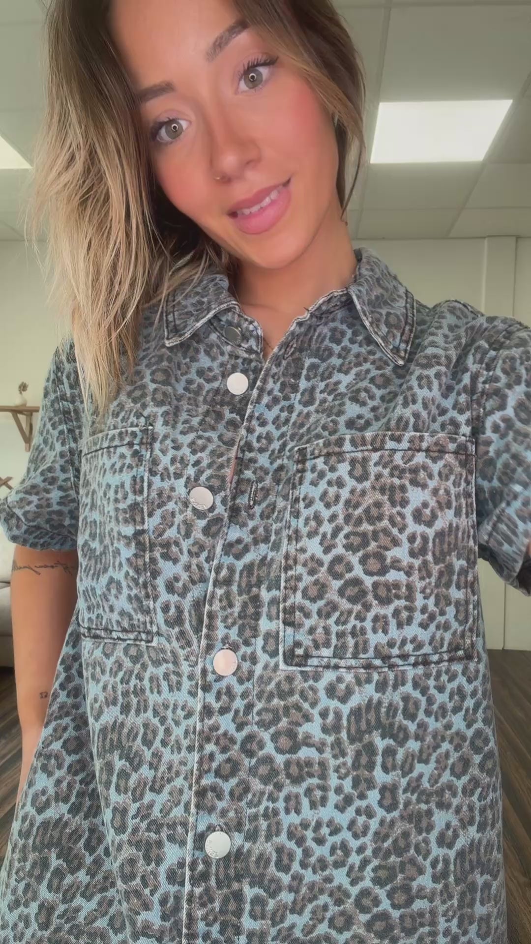 ROBE EN JEAN LÉOPARD